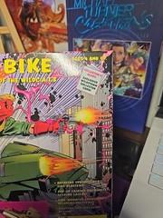 WILDCATS BULLET BIKE COLLECTOR’S EDITION 025417 & EXCLUSIVE COLLECTOR’S CARD .