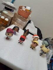 1 LOT OF 8 FUNKO POP MIXED CHARACTERS ORIGINAL ITEM GOOD FOR COLLECTION
