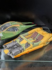 AOTC Star Wars Coruscant Chase Zam Wessell And Anakin Skywalker Speeders 3.75″