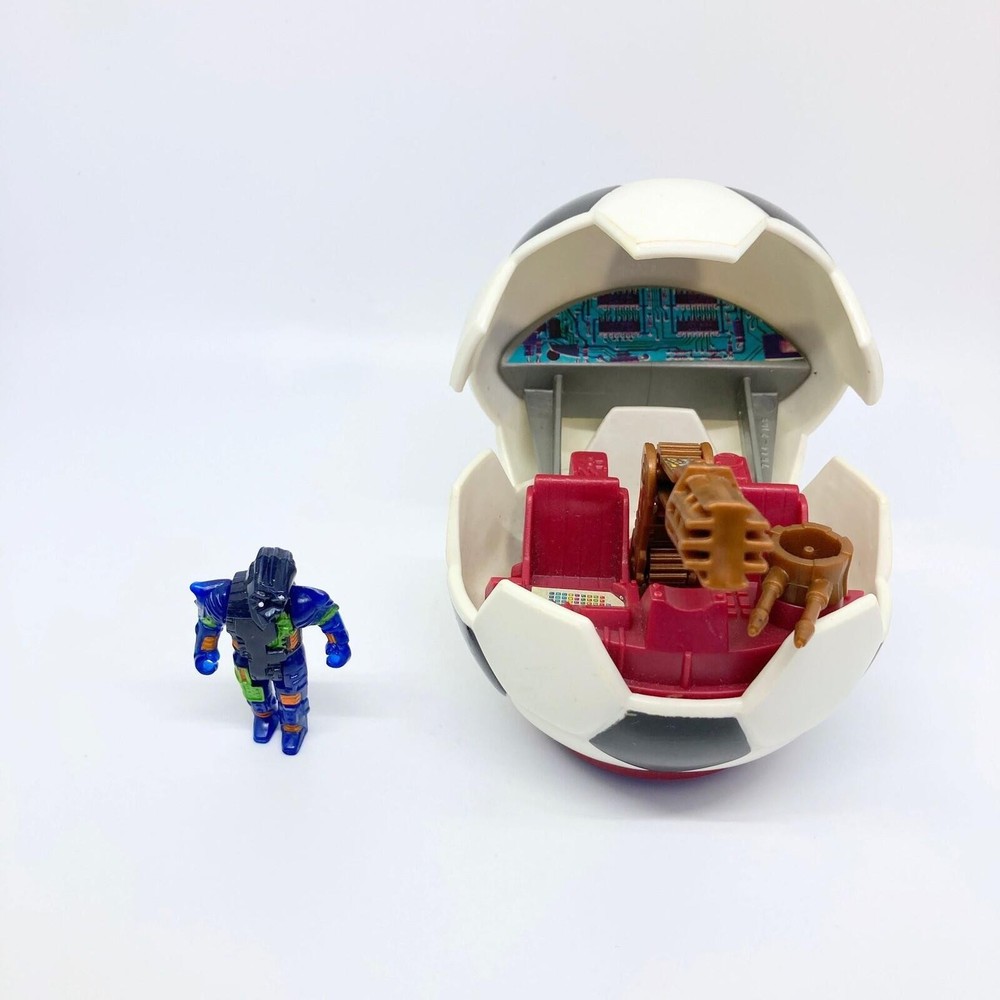Vintage 1989 Computer Warriors Soccer Ball Trophy with Null Action Figure