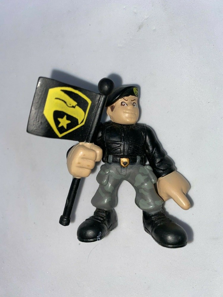 Hasbro Gi Joe Combat Heroes Flint Figure 2.25 in Tall$