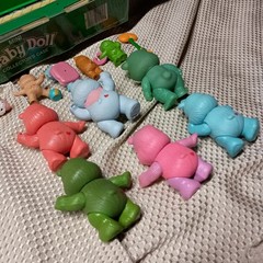 Lot (12) Care Bears 1980s Era Vintage 3.5″/2.5″ Plastic Dolls w Collector’s Case