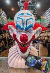 Trick Or Treat Studios Killer Klowns From Outer Space Vinyl Slim Mini Bust Bank