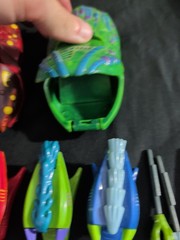 Retro/Vintage Space Pod Fistful of Aliens Pods And Launcher Lot, Red Green 1997