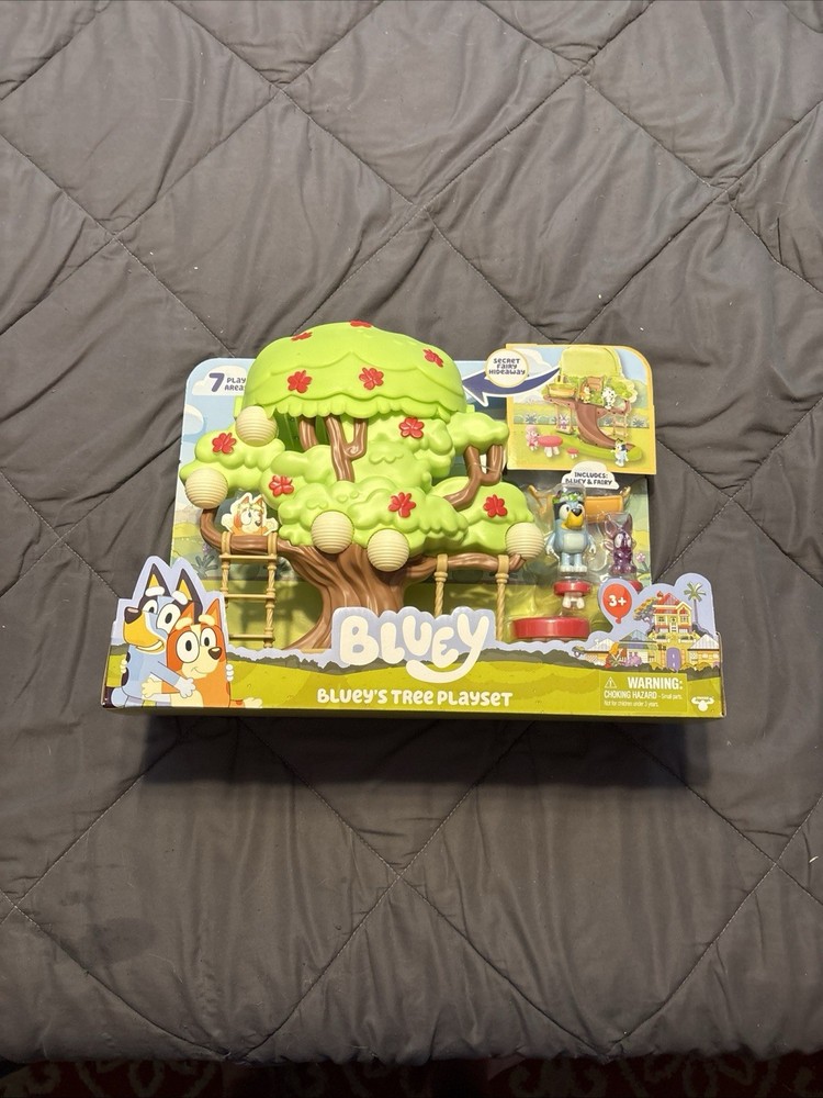 Bluey’s Tree Playset with Flower Crown Bluey Fairy Figure Treehouse