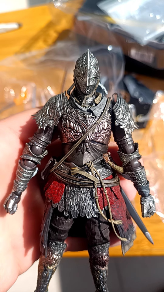 Figam 624 The Raging Wolf Action Figure Normal Version In stock