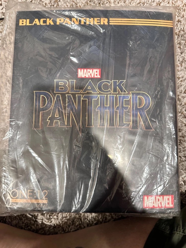 Authentic Mezco Toyz One 12 Collective Marvel Black Panther New in Box Sealed