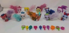 LOT of 10 Disney Princess Palace Pets Furry Tail Glitzy Glitter Plus Accessories