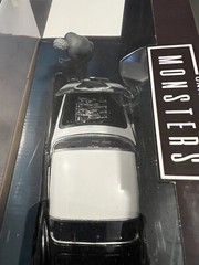 Universal Monsters 1:24 Die Cast WOLFMAN & 1957 CHEVROLET CORVETTE DIECAST CAR