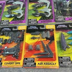 Final Faction Alien/Weapons Action Figures & Accessories 16-Piece Mixed Lot