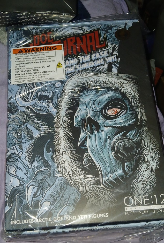 New York Comic Con 2025 Exclusive Mezco One : 12 Arctic Doc And Yeti Figures NIB