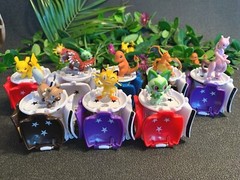 TOMY Pokemon Throw N Pop Poke Ball with Extra Pokemon – Ready to Battle – “NEW”