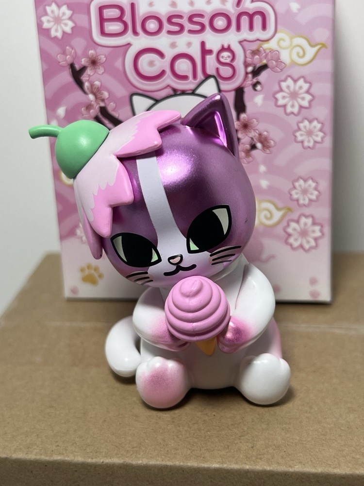 Tokidoki Cherry Blossom Cats Kitty Petals 3″ Vinyl Figure New w/ Box