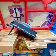 Tom & Jerry Tricky Trap House Vintage VERY RARE Toy Playset Playhouse
