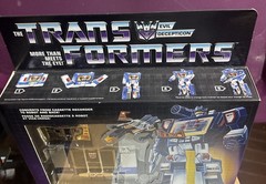 Transformers Reissue G1 Walmart Soundwave official US release super clean MINT