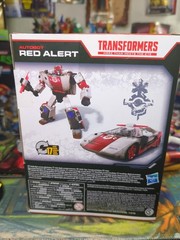 Transformers War for Cybertron Netflix Red Alert Figure Walmart Exclusive NEW!