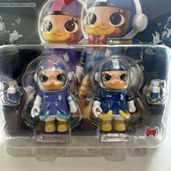 Authentic Pop Mart Mega Space Molly 100% Donald Duck & Daisy Set. Sealed. US
