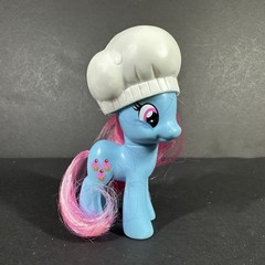 My Little Pony MRS. DAZZLE CAKE Hat Celebration Bakery 2013 Brushables G4 FIM
