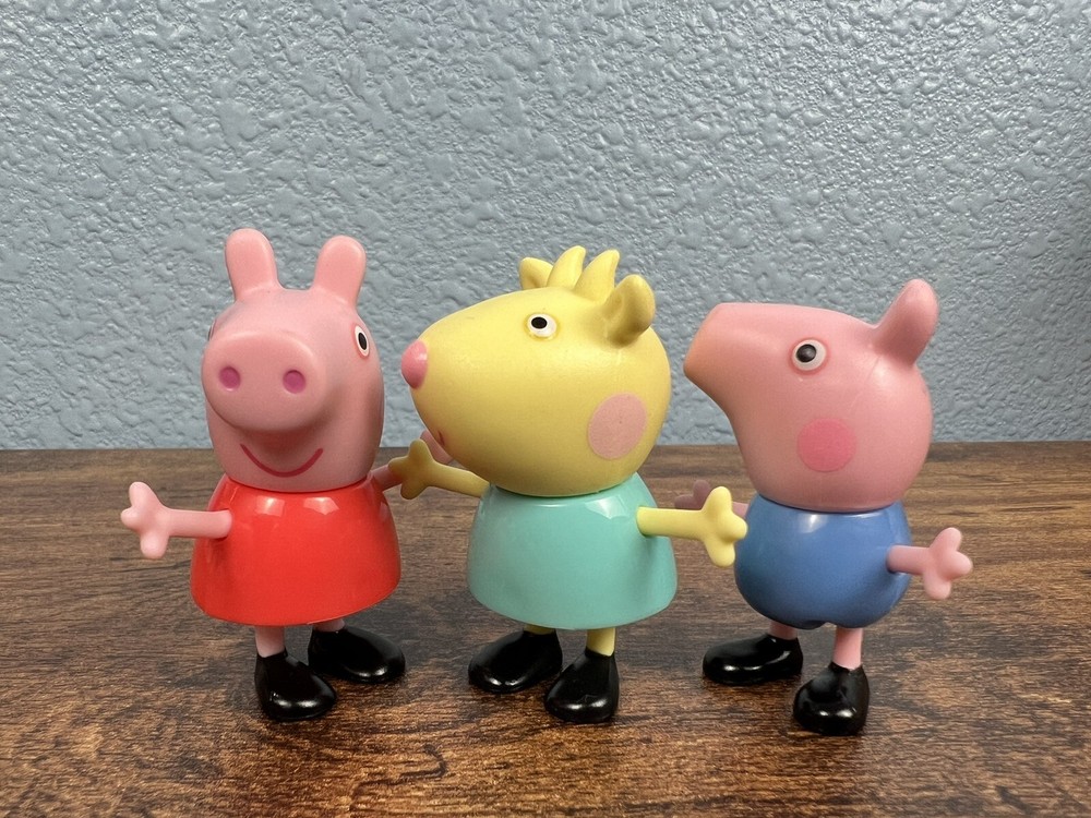 Brand New: Rare Gabrielle Goat (Italian), Free Gifts Peppa & George