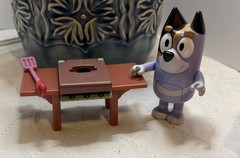 Bluey – Friends & Family Figures, Car, Furniture And Accessories Lot