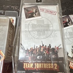 NECA Team Fortress 2 Scout & Medic Boxes Set Video Games 17+