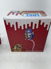 lOST KITTIES SERIES 3 STORE DISPLAY Hasbro Display Only.