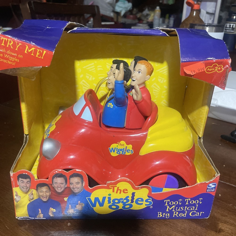 Vintage & Rare The Wiggles Big Red Car Hard Plastic and 4 Original Figures 2003