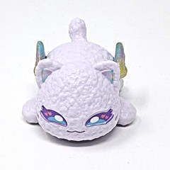Aphmau MeeMeows 1.5″ t Light Cat figure series 7 Elemental bonkers toy