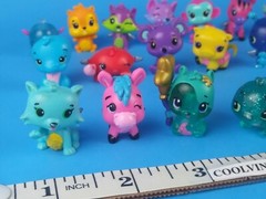 Hatchimals Colleggtibles 29 Figurine Lot Mini Animals Sea Pony Hippo Cat Glitter