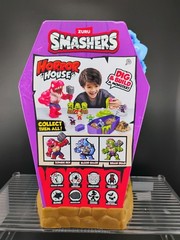Zuru Smashers Mega Light-Up Horror House Toy Set With 35+ Surprises