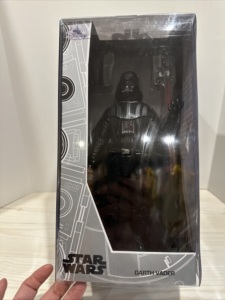 Star Wars Princess Leia and Darth Vader Limited Edition Figure Doll D23 Expo