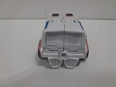 Transformers Combiner Wars – FIRST AID – Loose – Incomplete – KO/3RD PARTY