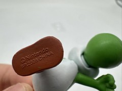 Nintendo Super Mario 2008 Yoshi 2″ Mini Figure Solid Running Cake Topper