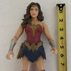 DC Comics Wonder Woman Action Figure Red Gold Blue DC Universe Comic Book Heroes