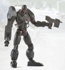1:18 World Peacekeepers: AMMOBOT Black Armor with Standard Suit 81301S