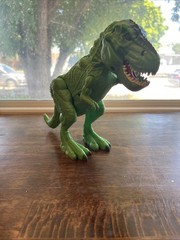 T-REX DINOSAUR Green Toys Roaring Eating Chomping Sounds Light Up Eyes