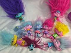 12 Pc. Mixed Lot Hasbro Dreamworks Trolls Dolls *2022 Keychains Microphone Toys