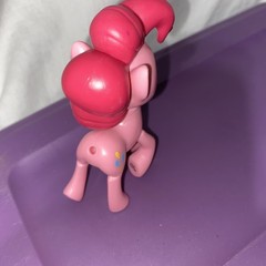 Hasbro 2017 My Little Pony MLP Pinkie Pie Toy Figure 3.5″