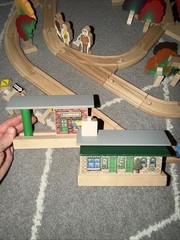 100 Piece SET ! THOMAS FRIENDS TRAIN WOODEN RAILWAY 1992 , #99402 !