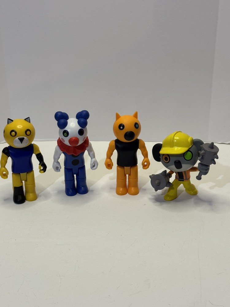 LOT OF 4 PIGGY Roblox Collectible Figures USED LOOSE