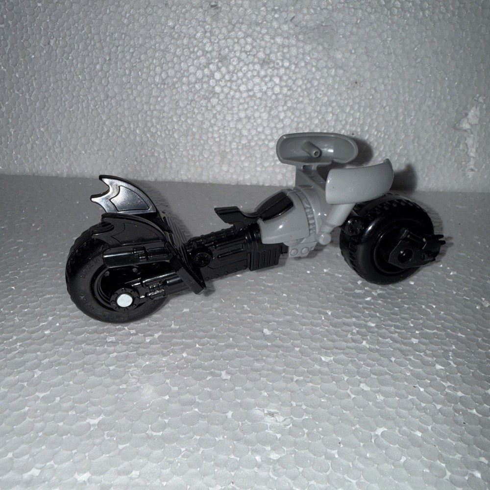 2013 DC Comics Superhero Batman Motorcycle Toy
