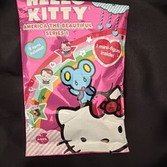 Hello Kitty & Friends Mixed Blind Bag Toy Figure Lot Of 11 – Lot C