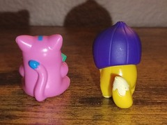 2 Hasbro Lost Kitties Series 2 Munch Pink Cat, Series 1 Captain Kitteh Figurines