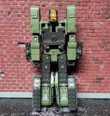 Warbotron WB01-B Heavy Noisy figure – complete with box and sleeve