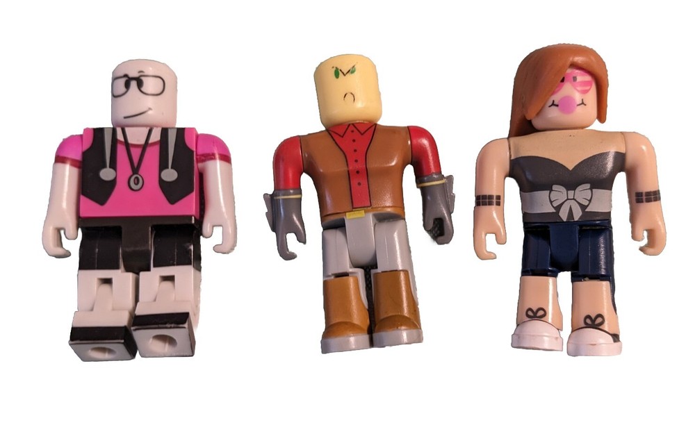 Roblox Toys Action Figures Lot Of 3 Random Figures