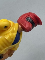 Maisto Adventure Wheels 4″ ATV Rider Action Figure Red Helmet, Yellow Shirt Toy