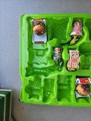 2023 Zuru 5 Surprise Mega Gross Minis Miniatures Collectors Storage Case