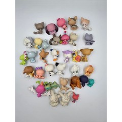 Littlest Pet Shop LPS Tackle Tool Box Carrying Case Storage Container & Figures