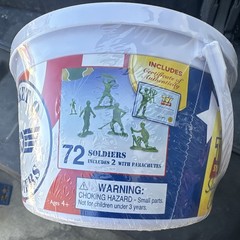 Toy Story Bucket O Soldiers Signature Collection Army Men MIB 64017