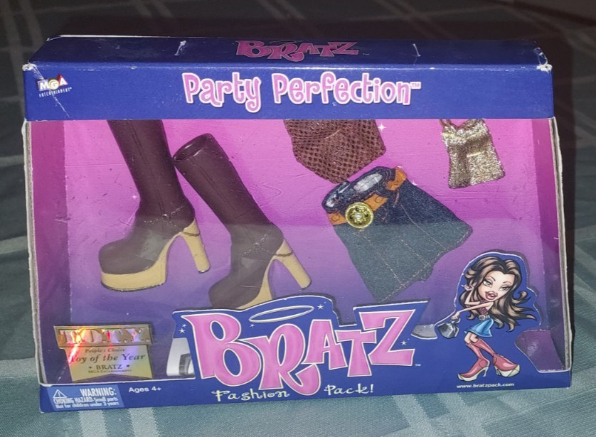 2002 MGA ENTERTAINMENT BRATZ FASHION PACK PARTY PERFECTION SEALED NEW